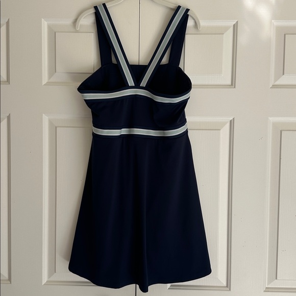 Lou & Grey Athletic dress - Picture 4 of 6